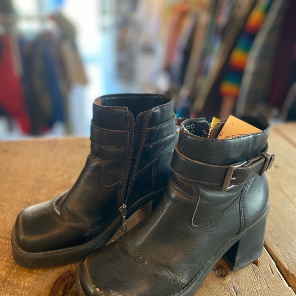 Harley Davidson high heel boots - Picture 6 of 7